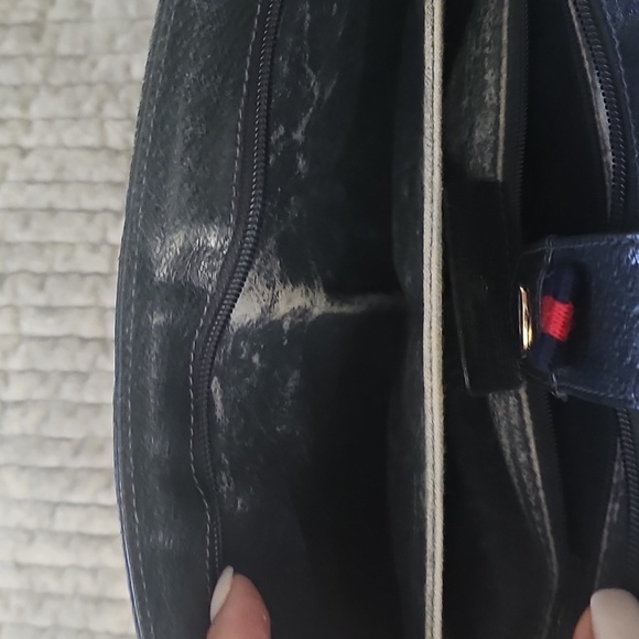 💛HOST PICK💛 Vintage Gucci Women's Cross Body - Missing Strap - Picture 8 of 11